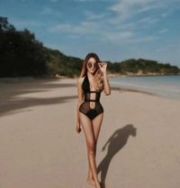 Rin - escort in Seoul