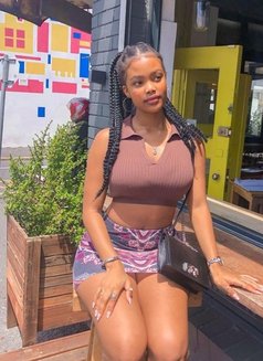 Rina - escort in Pune Photo 3 of 3