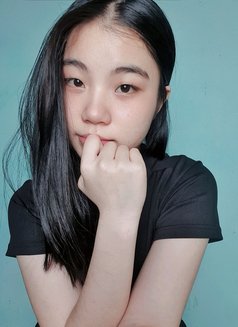 Rina - masseuse in Abu Dhabi Photo 2 of 4