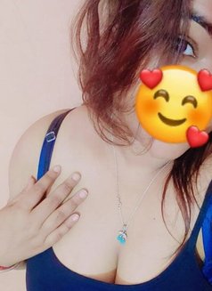 Rina - escort in Navi Mumbai Photo 2 of 4