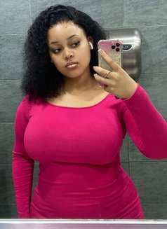 Rina - escort in New Delhi Photo 4 of 11