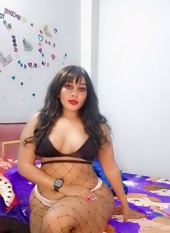 Rina - escort in New Delhi Photo 7 of 11