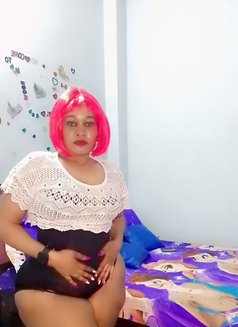 Rina - escort in New Delhi Photo 11 of 11