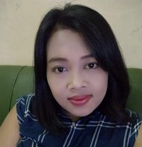 Rina - puta in Jakarta