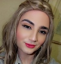 Rina - Transsexual escort in Beirut