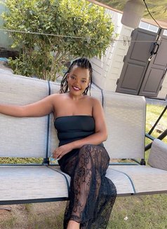 Rina - puta in Pattaya Photo 5 of 11