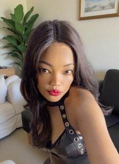 Rina - puta in Pattaya Photo 10 of 11