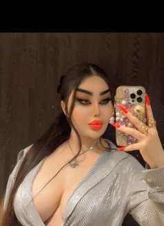 Rina vip muscat - puta in Muscat Photo 21 of 21