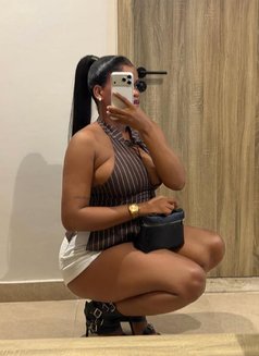 Rinah, Hot Independent Queen - puta in Gurgaon Photo 2 of 3