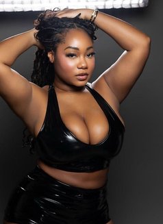 Rinah, Hot Independent Queen - puta in Gurgaon Photo 3 of 3