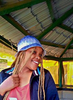 Rinah - adult performer in Nairobi Photo 1 of 5