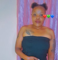 Rinah - adult performer in Nairobi