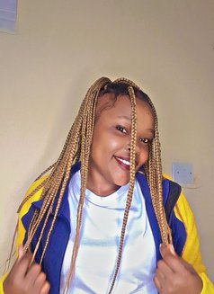 Rinah - adult performer in Nairobi Photo 5 of 5