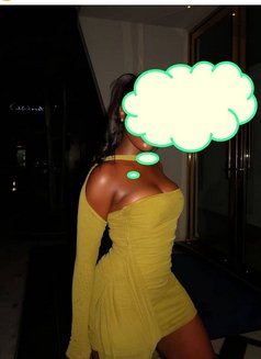 Rinah new arrival - escort in Mauritius Photo 2 of 4