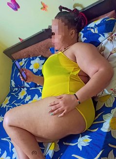 Rinda Lee cam show video & real meet exp - escort in Chennai Photo 4 of 4