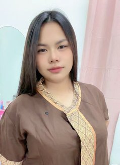 Rinda Massage Service - puta in Muscat Photo 3 of 12