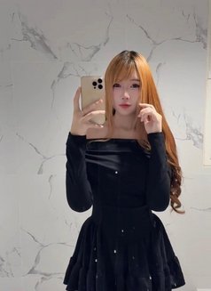 Rinda - escort in Bangkok Photo 1 of 6