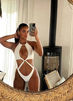 Rinic Riaz - escort in Pune Photo 3 of 3