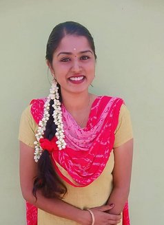 Rinkal Female Escort in Hyderabad - escort in Hyderabad Photo 5 of 14