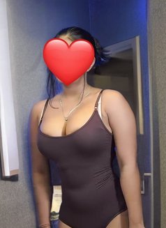 Rinki (Cam & Meet in Day Only) - escort in New Delhi Photo 5 of 8