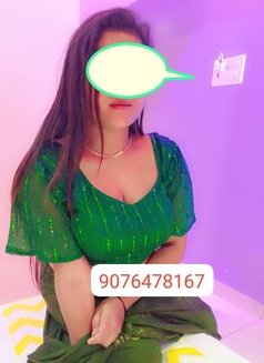 Rinky cam session and real meet - puta in Navi Mumbai Photo 22 of 27