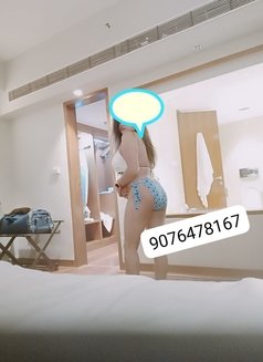 Rinky cam session - escort in Bangalore Photo 17 of 21