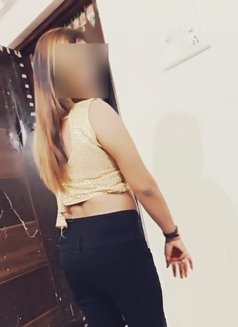 Rinky Cam Session - escort in Chennai Photo 8 of 19