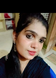 Rinky - Transsexual escort in Hyderabad Photo 1 of 5