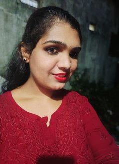 Rinky - Transsexual escort in Hyderabad Photo 5 of 5