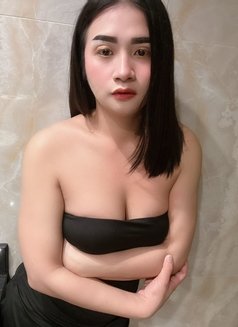 Rinly 🇹🇭 - Transsexual escort in Bangkok Photo 9 of 15