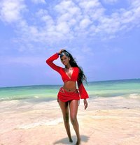Rinna - escort in Bali