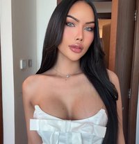 Rinrada - Transsexual escort in Riyadh