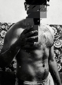 Rio - Male escort in Kolkata Photo 4 of 5