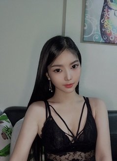 Rio - escort in Manila Photo 9 of 10