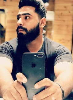 Rio Therapist - Acompañantes masculino in Gurgaon Photo 10 of 11