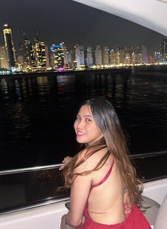 Riri - escort in Dubai Photo 5 of 6