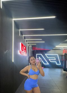 Riri - escort in Manila Photo 8 of 9