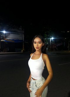 Riri - Transsexual escort in Cebu City Photo 7 of 7