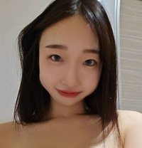 Liri - escort in Tokyo