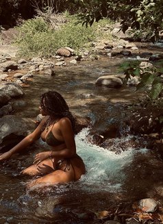 Riri - escort in Dubai Photo 6 of 8