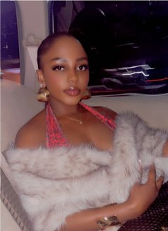 Riri - escort in Dubai Photo 8 of 8