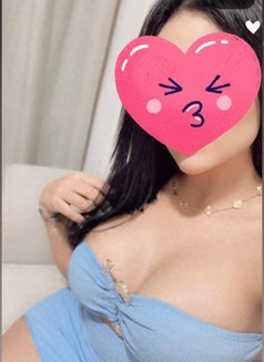 Riri Saeed - escort in Riyadh Photo 6 of 15
