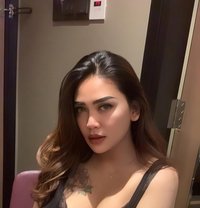 riri - escort in Singapore