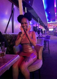 Ririroxanne 🥵 - puta in Nairobi Photo 2 of 2