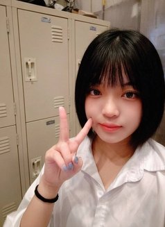 Riru - escort in Tokyo Photo 1 of 4