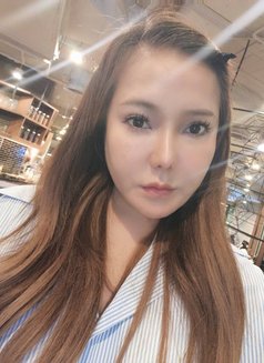 Risa Bkk - puta in Bangkok Photo 9 of 9