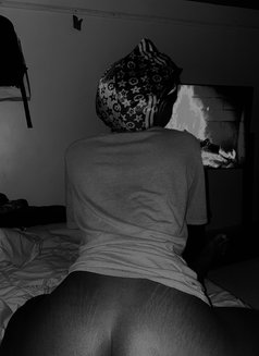 Risa - puta in Nairobi Photo 1 of 5