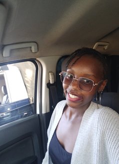 Risa - puta in Nairobi Photo 5 of 5