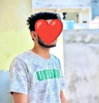 Rishabh - Acompañantes masculino in Noida