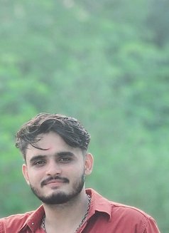 Rishabh - Male escort in Noida Photo 3 of 5
